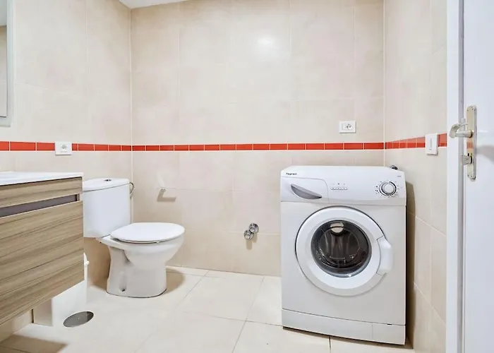 Eden White Molino Oasis Apartment